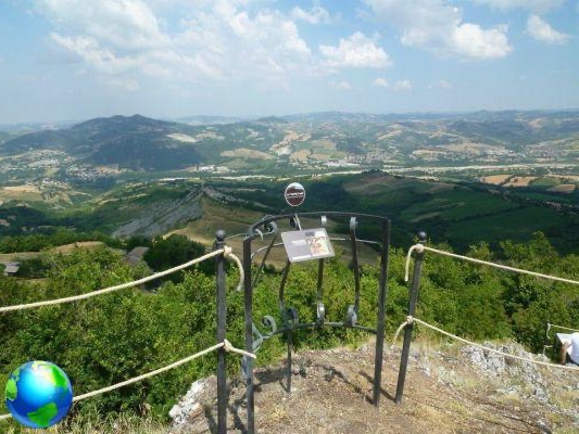 Tourisme éco-durable à Montefeltro, à travers des vues de la Renaissance