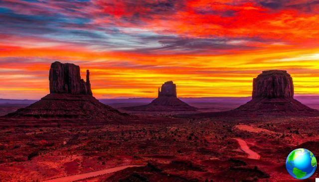 How to visit Grand Canyon and Monument Valley in 1 day