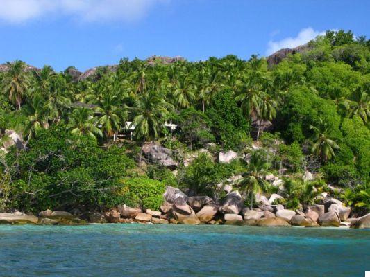 Travel to the Seychelles: how to organize it