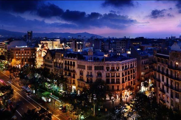 Barcelona, ​​vida noturna na capital catalã