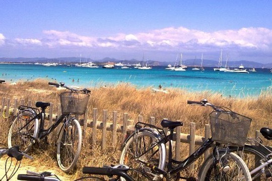 Formentera by bike, slow travel