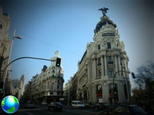 Why you shouldn't miss the Gran Via in Madrid