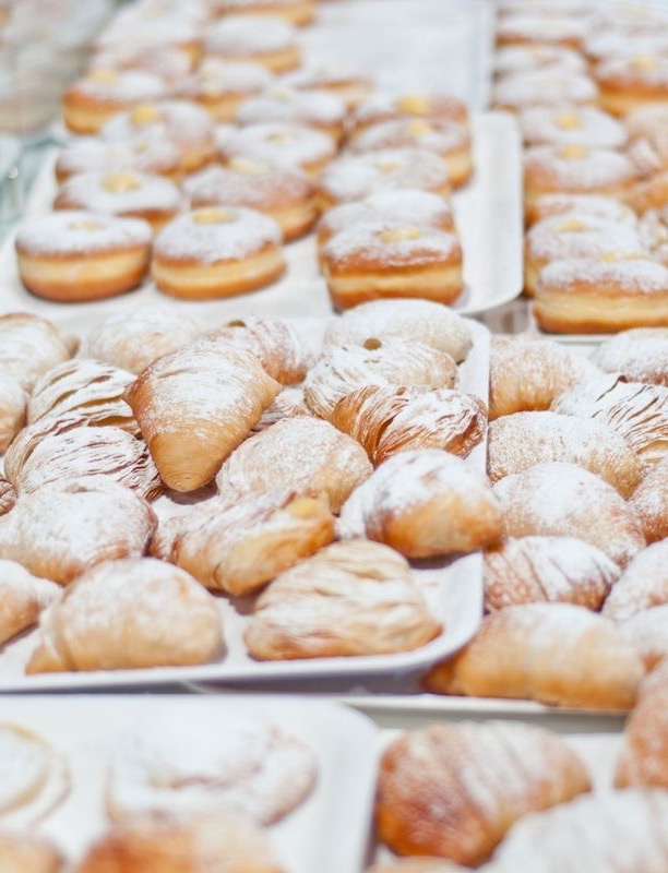 The best sfogliatelle in Naples not to be missed