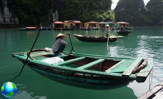 Baie d'Halong au Vietnam, excursions de deux jours