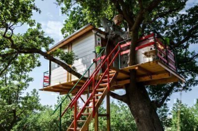 10 casas en los árboles para dormir en Italia