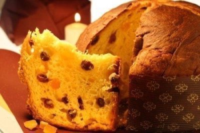 Low cost Christmas with pandoro and panettone from the shop