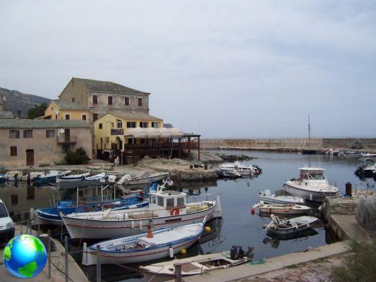 Le chemin des douaniers à Capo Corso, Corse