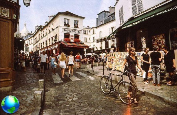 Sleeping in Paris, Montmartre area at 48 € per night