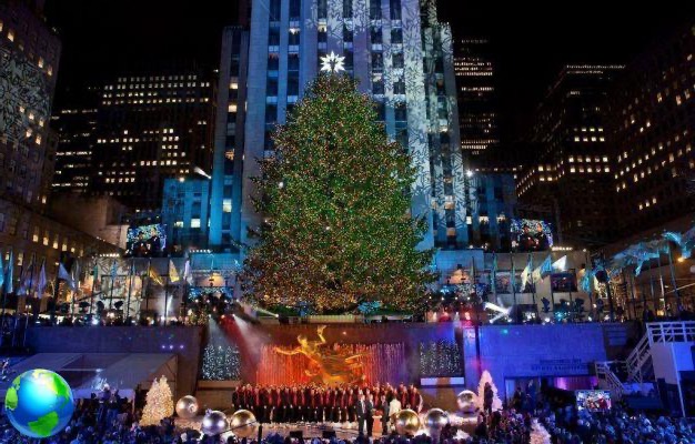 New York, lighting up Christmas trees