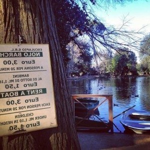 Boat trip to Villa Borghese, romance and low cost in Rome