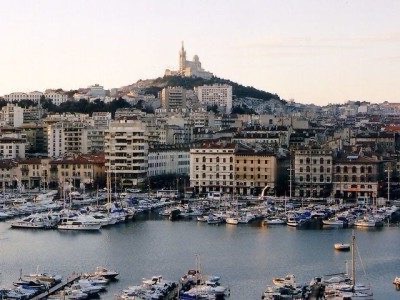 Em Marselha, mude de baixo custo