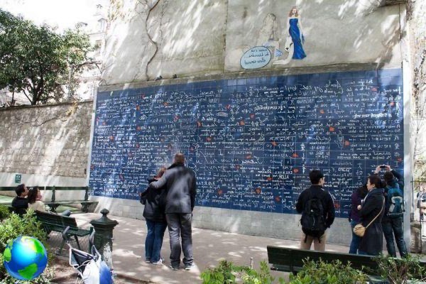 Muro de te amo en París