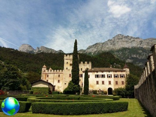 El encanto romántico de Castel Toblino
