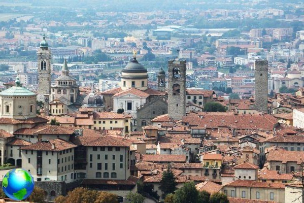 Bergamo, from the airport to the city center